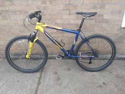 Refurbed 2003(?) Gary Fisher Marlin 17" Mountain Bike w/ Manitou Six Forks - Image 1 of 4