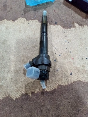 1X Inyector de combustible Bosch para Volkswagen VW Audi Passat TDI 03L130277R 0445110429 Foto 1 de 4