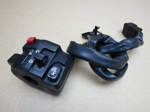 Interruptor manillar izquierdo Kawasaki KLE Versys 650 FKFA 2019 19.633 millas (14123) - Imagen 1 de 7
