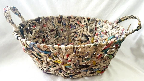 VTG Handwoven Recycled Newspaper Basket With Handles 16" x 12" x 6.5" high Cover