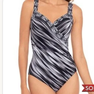 Miraclesuit Warp Speed Sanibel Size 16 One Piece Swimsuit, Black/White (6537463) - Picture 1 of 10