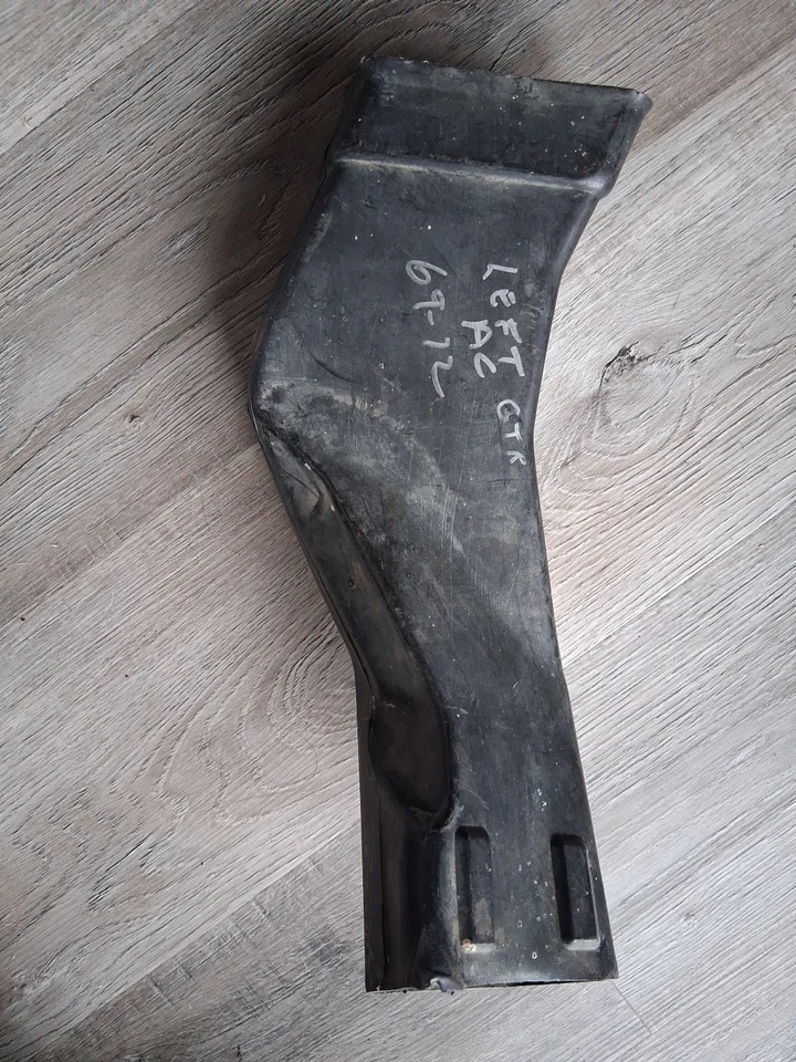 LH Center Transition Duct For A 69-72 Pontiac GTO/Lemans OEM Part Number:478332 - Image 1 of 2