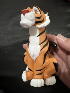 Disney Aladdin Jasmine’s Pet Rajah el Tigre Figura Sentado 5.5” Plástico - Imagen 1 de 5