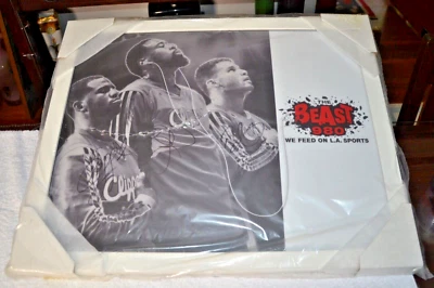 Blake Griffin & Co.  Póster firmado por LA CLIPPERS con marco 21"X25" Foto 1 de 4