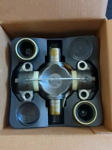 Meritor CP20RPLS U-Joint 20 Series RPL - Picture 1 of 1