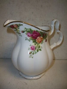Royal Albert Old Country Roses 32 Unzen Krug - 7" hoch, Top Zustand - Bild 1 von 4