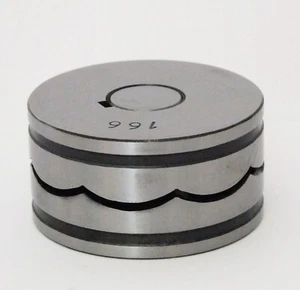 Bangle Dapping Die 8 Wave Design - Picture 1 of 1
