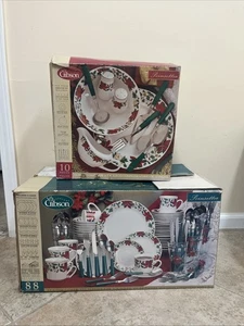 Gibson Poinsettia Christmas Holiday Dinnerware 88 Piece Set & 10 Piece Completer - Picture 1 of 8