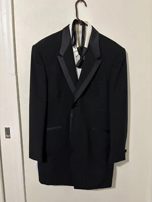 Van Heusen Esmoquin Completo 16 1/2 32/33 Chaqueta + Pantalones + Camisa de Vestir + Pajarita Foto 1 de 4