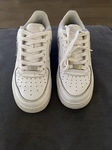 Nike Air Force 1 White Size 6Y  - Picture 1 of 7