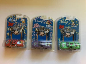 Disney's - 2004 Daytona 500 - Goofy's Mickey Minnie Nascar Die Cast Car sealed - Picture 1 of 9