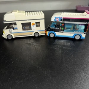 LEGO CITY: Furgone Camper Vacanze e Camion Cibo - Foto 1 di 13