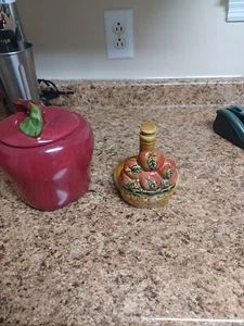 2001 Tone World Big Red Apple Cookie Jar With Paper Towel Holder - Picture 1 of 12