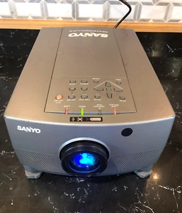 SANYO PLC-5600N Conference Multi Media Projector PRO-X2 - Picture 1 of 11