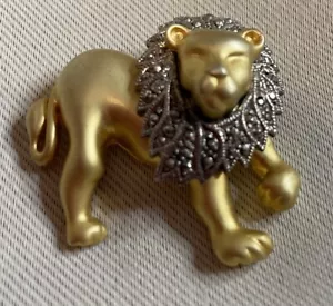 Broche prendedor de melena de marcasita plateada tono dorado Lion Cub 1,5"" - Imagen 1 de 3
