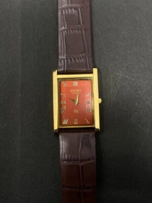 Impecable - Raro Vintage Seiko Slim Tank Cuarzo Caballeros Cuero ENVÍO GRATUITO Foto 1 de 4