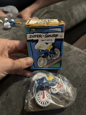 Vtg. 1979 Schleich Peyo super smurf Cyclist. 6707. Brand New, Open Box. HongKong - Image 1 of 3