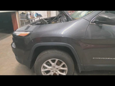 Used Front Left Fender fits: 2015 Jeep Cherokee Front narrow fender flare Front — 第 1/4 张图片