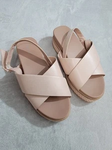 Torrid Sandals Womens 10WW Beige Cross Strap Adjustable Ankle Platform Lug Sole - Picture 1 of 12
