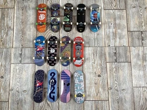 Paquete Tech Deck Finger Board - Con 9 x Completo 1 x Parte Completa 3 x Barajas - Imagen 1 de 24