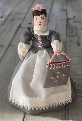 Muñeca de tela Morava Benigna hermana casada primera iglesia morava Belén PA Foto 1 de 4