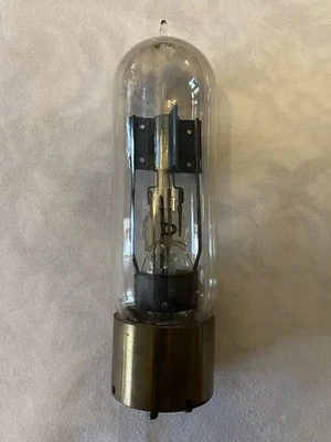 Importante tubo de rádio inicial - GE tipo U Pilotron - tubo transmissor de 50 watts - Imagem 1 de 4