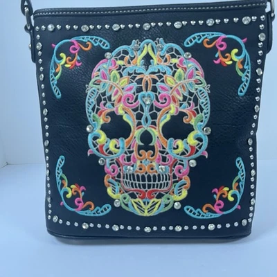 Bandolera de hombro con calavera de azúcar negra bolso bordado ajuste Montana West Foto 1 de 4