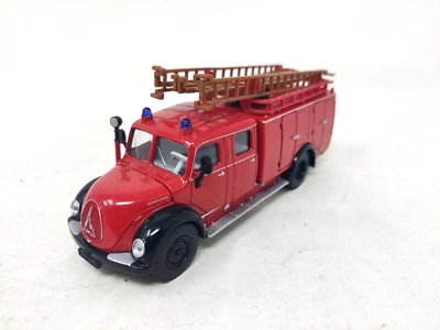 Camion Serbatoio Magirus Pompieri - SIKU - 1/50 - Immagine 1 di 2
