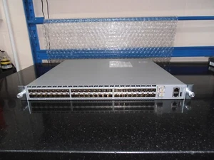 Arista DCS-7050SX-72-R 48x10GbE (SFP+) & 6x40GbE (2xMXP) 2 PSU 4 Fans - Picture 1 of 4