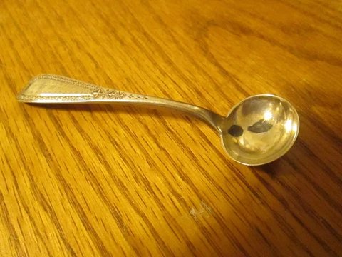 STERLING SILVER SALT CELLAR SPOON 4" LONG MARKED Cover