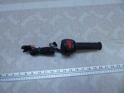 Suzuki TL1000 S S965 2000. interruptores controles derecho giro acelerador Foto 1 de 4