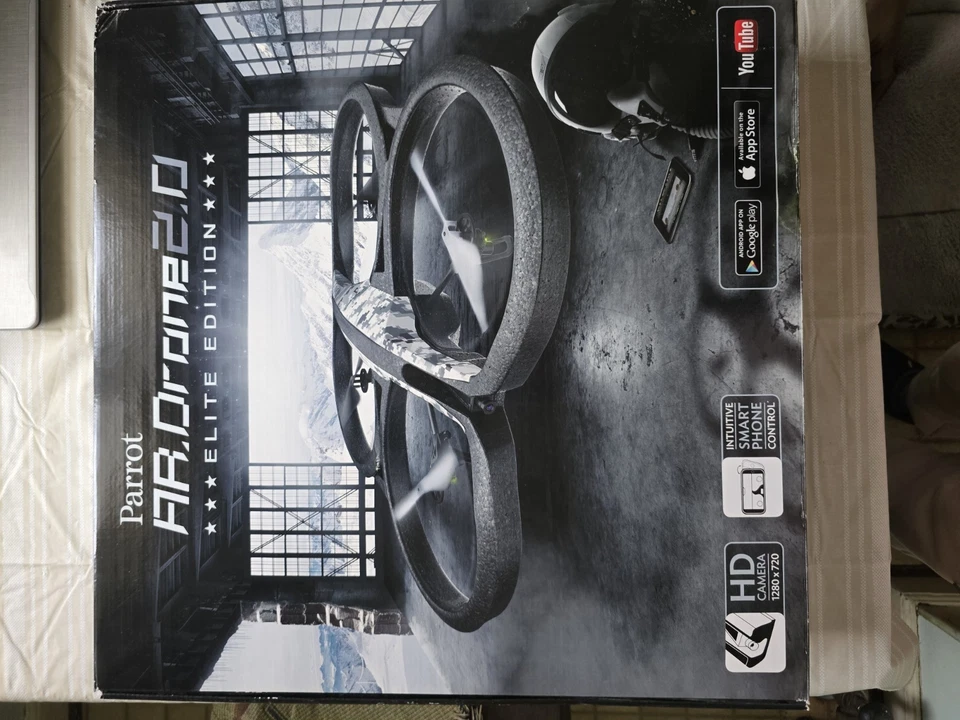 Parrot AR Drone 2.0 Elite Edition. HD Camera. Smart Phone Ctrl. (Read descript) - Image 1 of 2