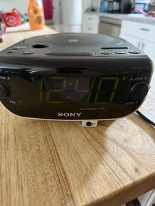 Sony Dream Machine ICF-CD815 FM/AM CD - Picture 1 of 4