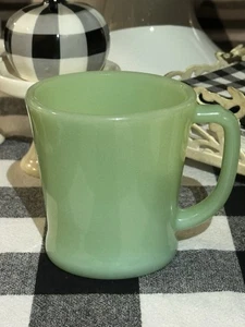 VTG FireKing Ovenware Jadeite Green Standard D-Handle Glass Coffee Mug/Cup - Picture 1 of 17