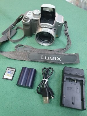 Panasonic LUMIX DMC-FZ8 Leica 7,2MP Digitalkamera - Bild 1 von 4