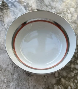Mikasa Fine China ENGAGEMENT B2075 Arancione Argento Bianco Ciotola Dessert 5" Dia Disco. - Foto 1 di 10