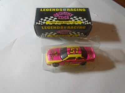 CAMPEONES DE CARRERAS COUNTRY TIME BEBIDA MEZCLA LEYENDAS DE CARRERAS, ROSA #51 NEIL BONNETT Foto 1 de 3