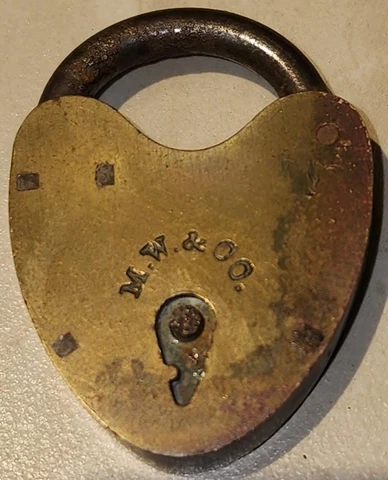 ANTIQUE SMALL MALLORY & WHEELER M.W. & CO. BRASS HEART SHAPE PADLOCK LOCK NO KEY Cover