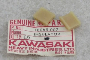 Silenciador aislante Kawasaki (juego de 2) para KE175 KD80 KD100 F6 F8 F7 F9 G5 F11.. - Imagen 1 de 1