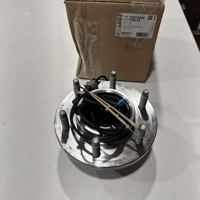 New GM 15874836 2006-2008 Hummer H3 Front Wheel Hub Bearing Assembly  - Image 1 of 4