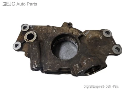 Bomba de aceite del motor Chevrolet Suburban 1500 2001 5,3 12556436 Foto 1 de 4