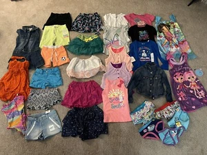Lot Of Girls Clothes Gap Cat & Jack Old Navy Hello Kitty Size 6/6x - Picture 1 of 23