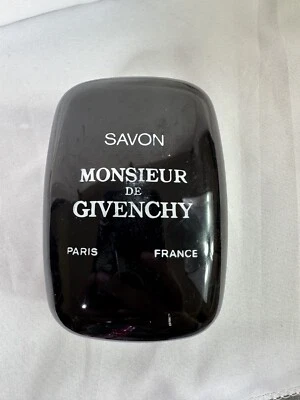 Givenchy - Monsieur De Givenchy Soap 100g - Image 1 of 2