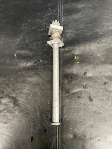 KAWASAKI ZX10R 2004 2005 C1H C2H REGOLATORE ASSE POSTERIORE E DADO - Foto 1 di 1