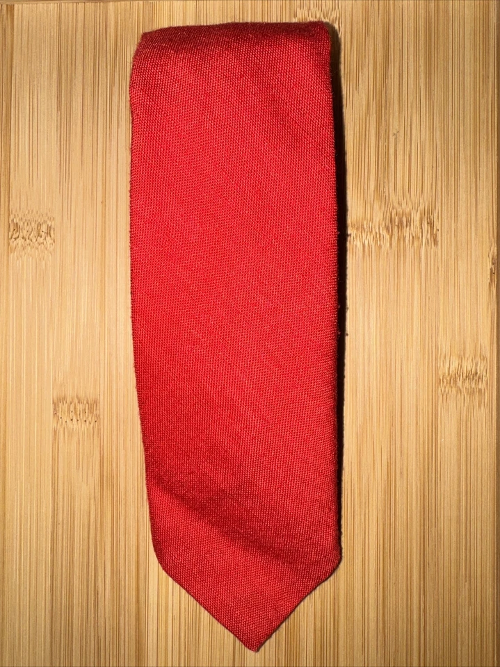 Gravata de rayon poliéster vermelho sólido Pirelli Collection - 54L 3,0W - Imagem 1 de 3