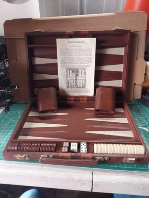 VTG Cardinal Backgammon Set W/ Rules 15" x 9.5" Faux Leather Case Complete  - Image 1 of 4