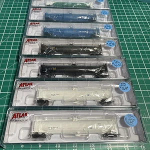 New! N-Scale Atlas 33,000 Fallen Tank Cars 8-Pack $ 293.52 Make offer - Picture 1 of 21