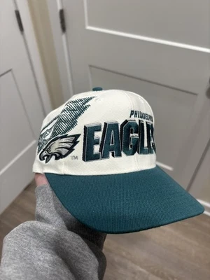 De Colección Especialidades Deportivas Philadelphia Eagles Sombrero Adulto Blanco NFL Sombra Script Años 90 Foto 1 de 4