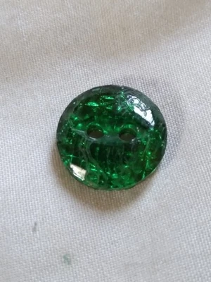 Antique Foil Back Green Glass Button. - Image 1 of 4