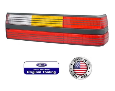 Luz trasera derecha lado pasajero Ford Mustang SVO 1985-1986 lente carbón Foto 1 de 2